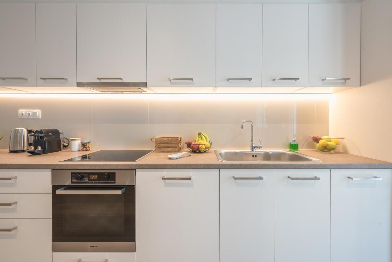 Stylish 2Bdr Apt By Acropolis أثينا المظهر الخارجي الصورة