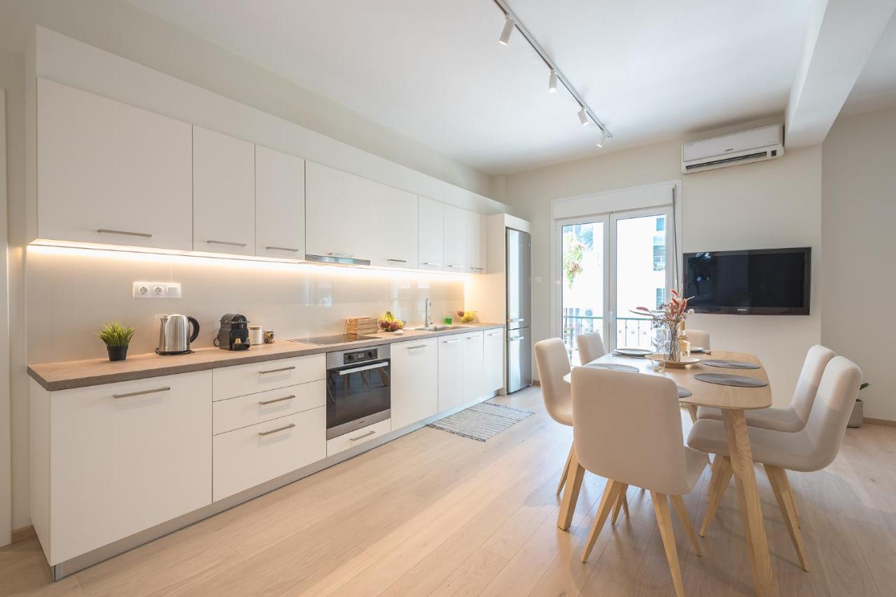 Stylish 2Bdr Apt By Acropolis أثينا المظهر الخارجي الصورة